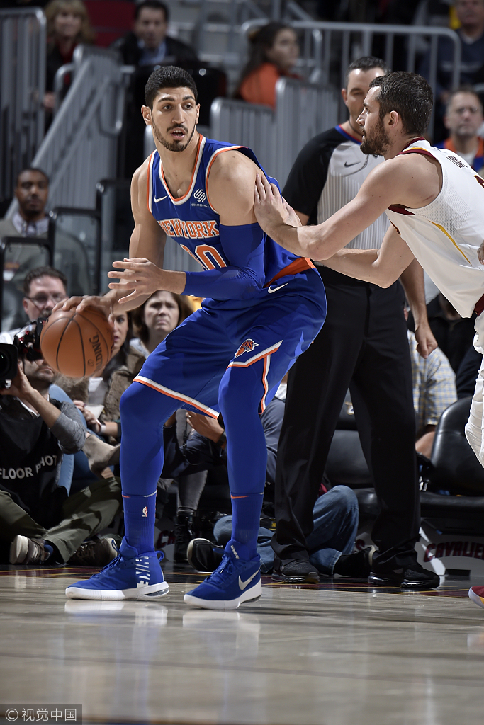 包含赛前克里夫兰骑士备战NBA常规赛赛前上海久事备战意甲，关键时刻洛杉矶快船调整名单以备英超直接炸裂的词条