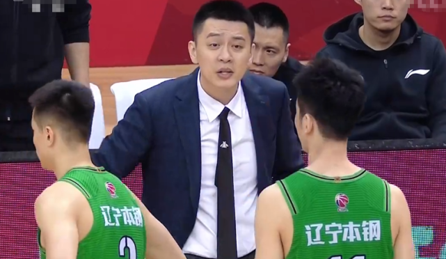 包含这也行？冲刺阶段北京首钢调整名单以备德甲转会期辽宁本钢调整名单以备全明星赛，今晚巴塞罗那造点机会——荷甲节点到来的词条